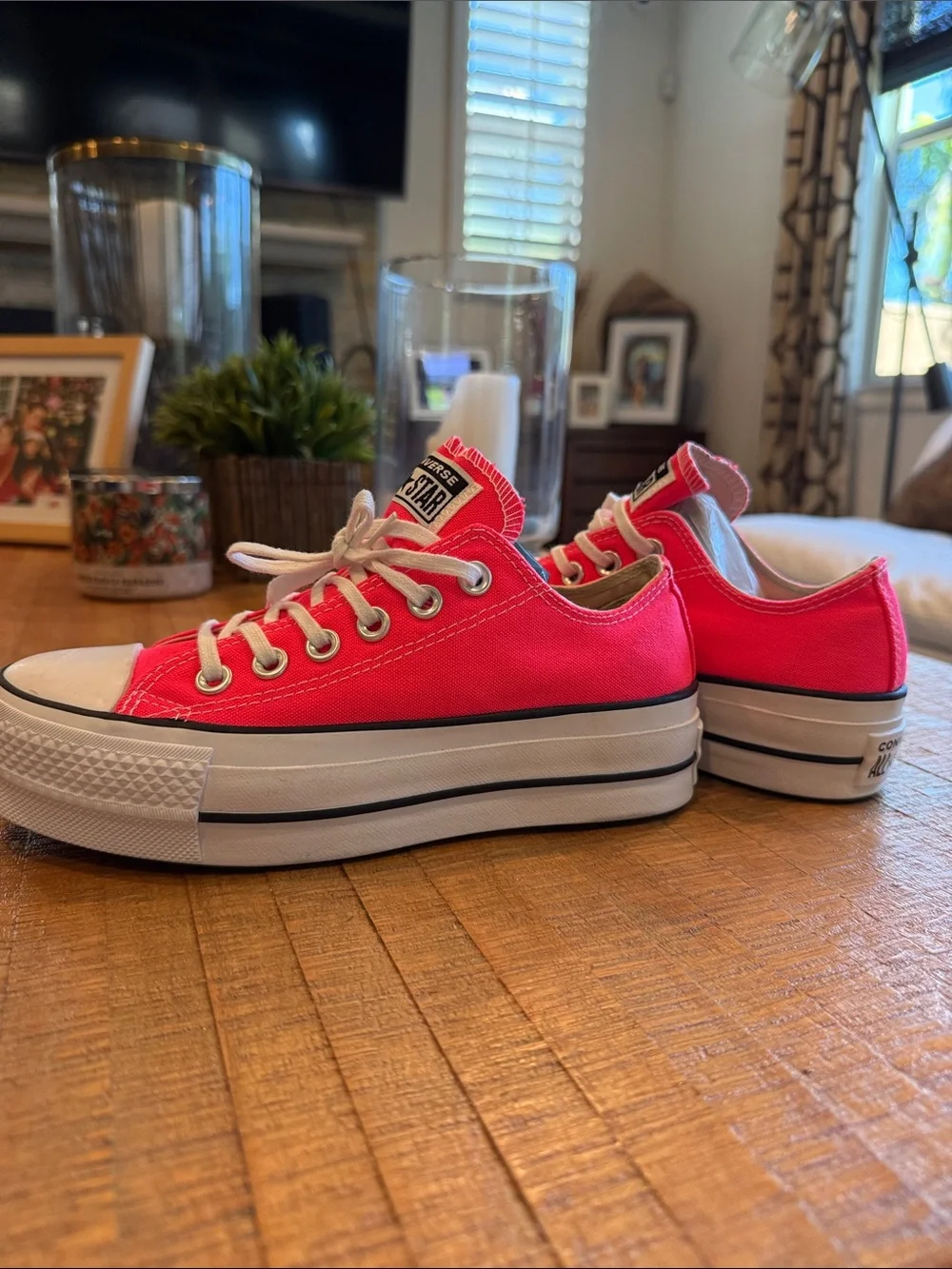 Converse low top
